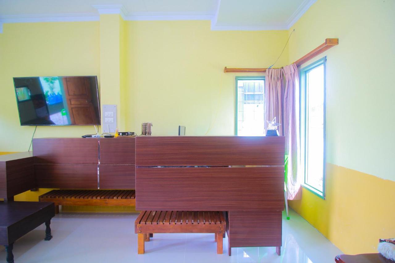 Oyo 1596 Taman Homestay Syariah Dumai Exterior photo