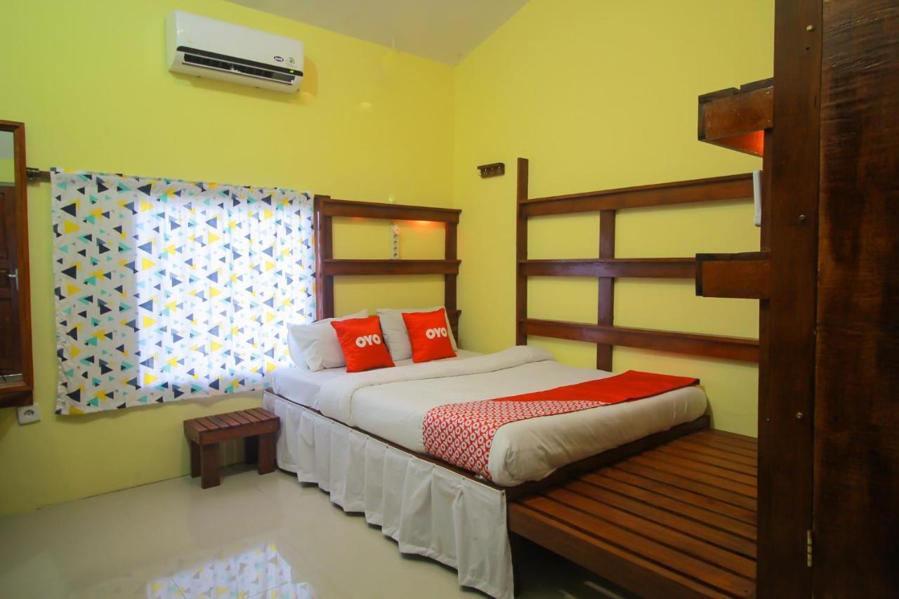 Oyo 1596 Taman Homestay Syariah Dumai Exterior photo