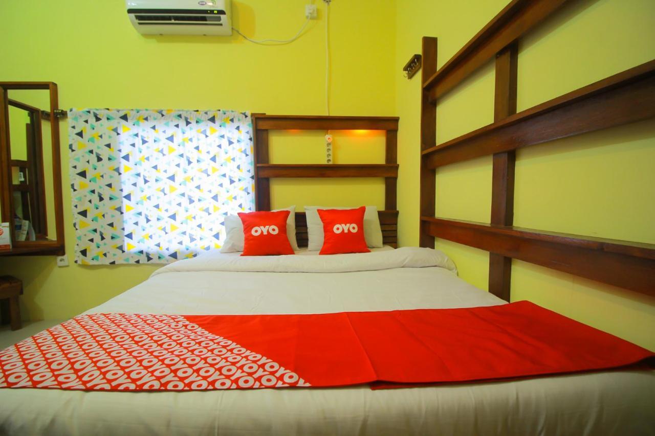 Oyo 1596 Taman Homestay Syariah Dumai Exterior photo
